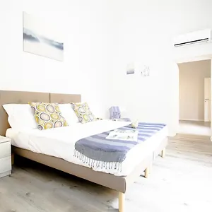 https://casa-dei-mercanti.it-tuscanyhotel.com